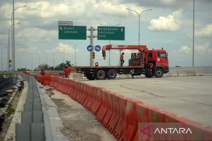 Penutupan jalan tol fungsional Klaten-Prambanan