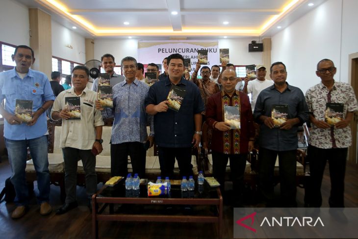 FOTO - Peluncuran buku Terlahir sebagai Jurnalis Antara