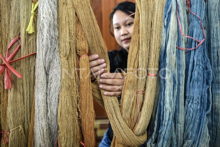 Produksi tenun Ulap Doyo khas Kalimantan Timur