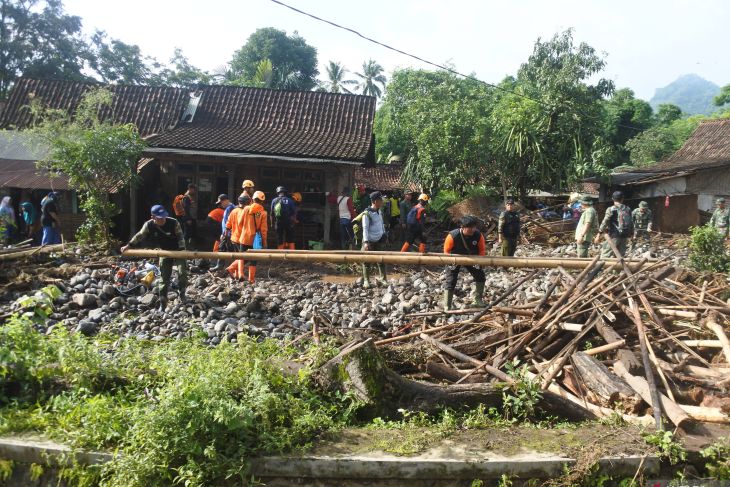 Banjir bandang di Kabupaten Bondowoso