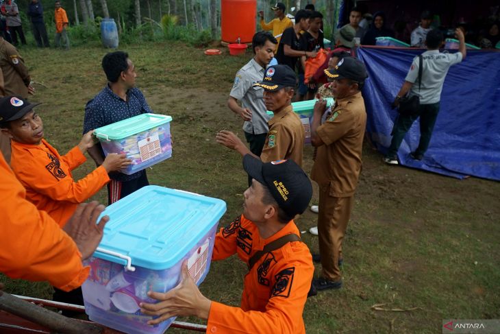 Penanganan bencana tanah gerak di Trenggalek