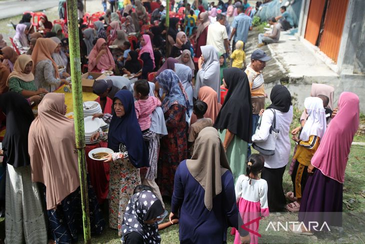 FOTO - Perayaan tradisi kenduri laut di Aceh Besar