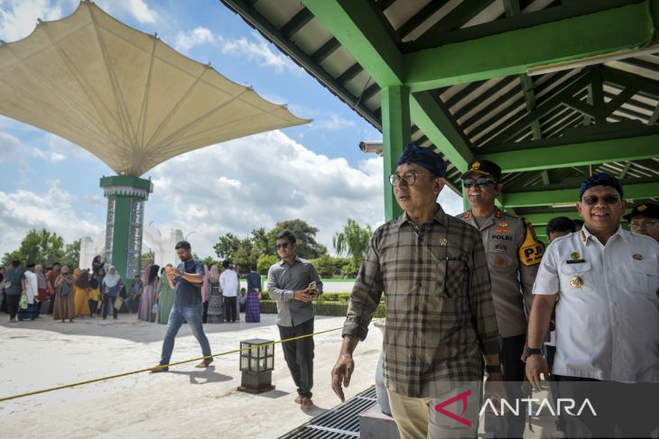 Menteri kebudayaan kunjungi cagar budaya di Banten Lama