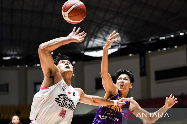 Tangerang Hawks Basketball kalahkan Rans Simba Bogor