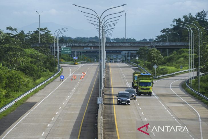 Akses jalan tol Serang-Panimbang