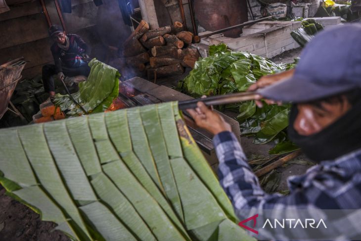 Produksi kue keranjang dan dodol meningkat jelang Imlek