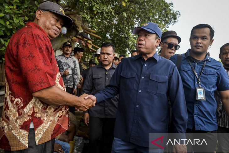 Menteri ATR/BPN tinjau pagar laut