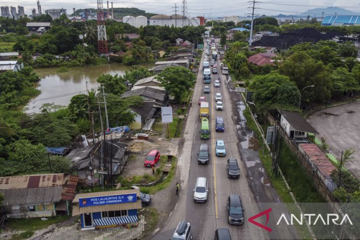 Pemberlakuan sistem satu arah di kawasan wisata Anyer