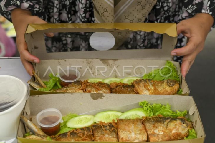 Festival Bandeng Rawa Belong