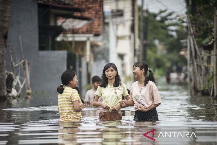 Air Sungai Bremi meluap, ratusan warga terpaksa mengungsi