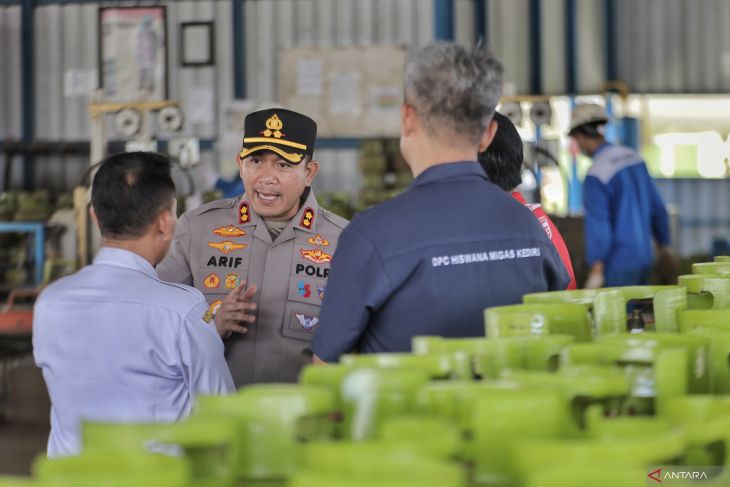 Polisi cek ketersediaan elpiji 3 kilogram di Blitar