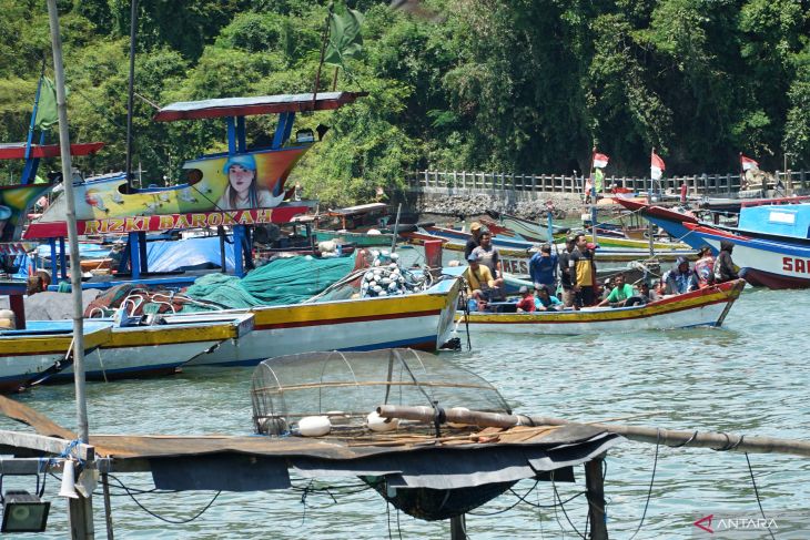 Nelayan tidak melaut dampak siklon tropis taliah