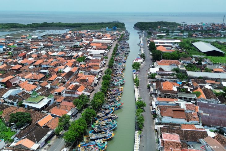 Nelayan di Pasuruan tidak melaut dampak siklon tropis Taliah