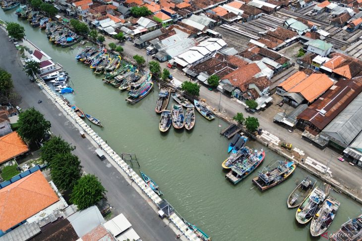 Nelayan di Pasuruan tidak melaut dampak siklon tropis Taliah