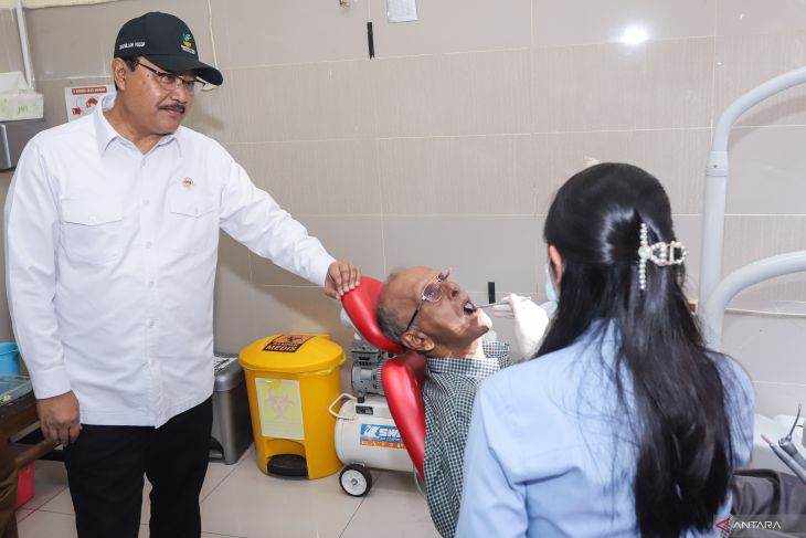 Mensos tinjau pelaksanaan PKG di Gresik