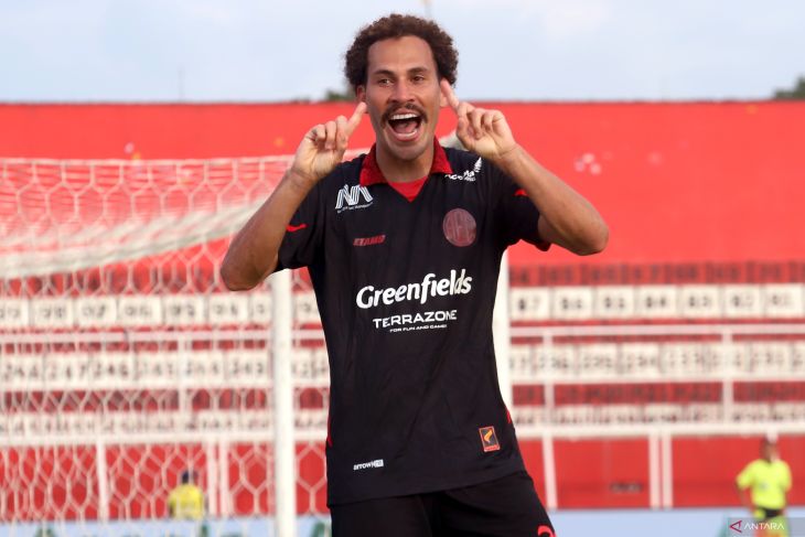 Arema imbang lawan PSM