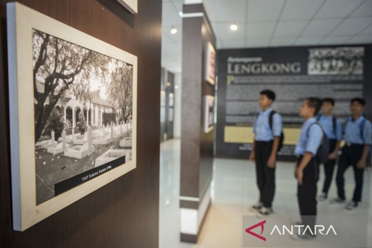 Kunjungan pelajar di Museum Juang Taruna
