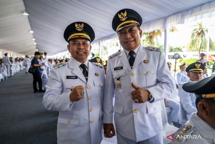 Bupati-Wabup Tapin dilantik di Istana Merdeka