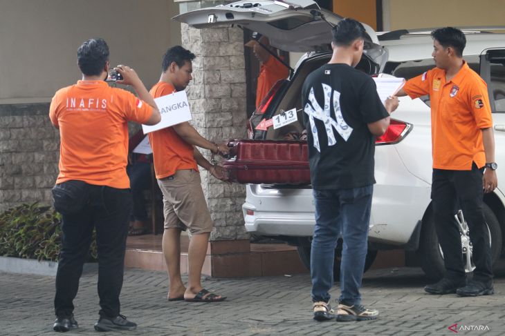 Rekonstruksi kasus mutilasi dalam koper