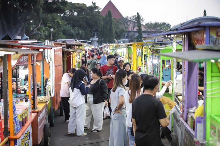 Pasar takjil Ramadhan di Surabaya