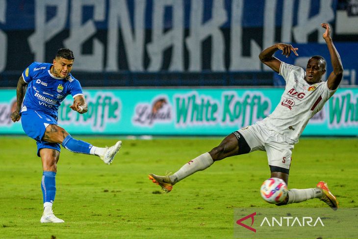 Persib Bandung menang atas Persik Kediri