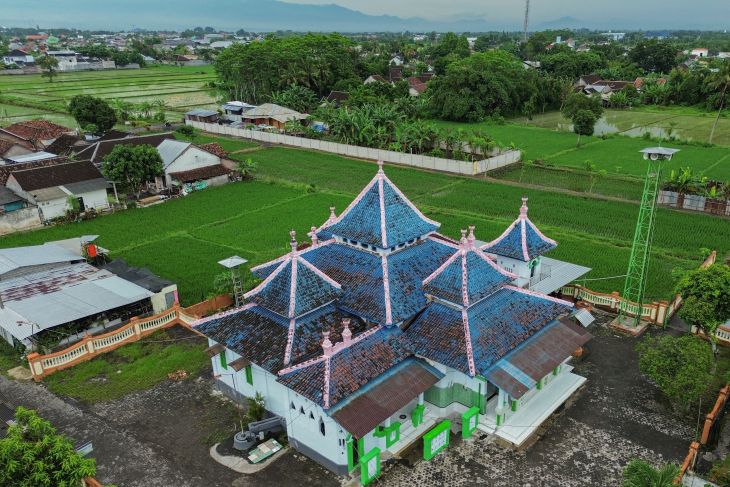 Masjid berumur satu abad di Lumajang