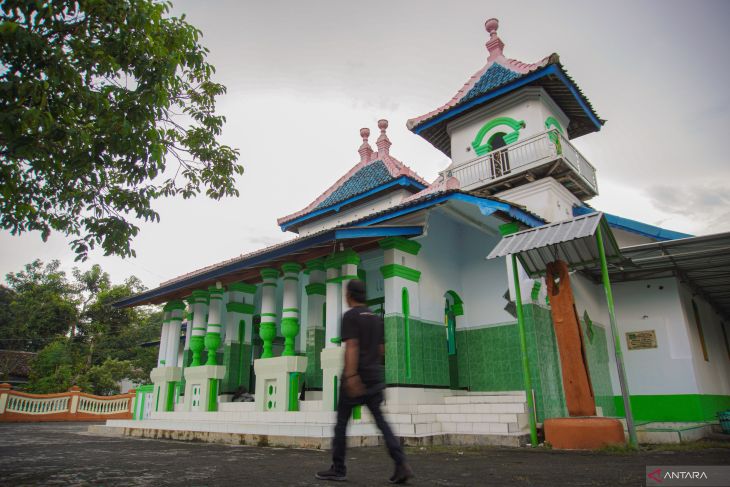 Masjid berumur satu abad di Lumajang