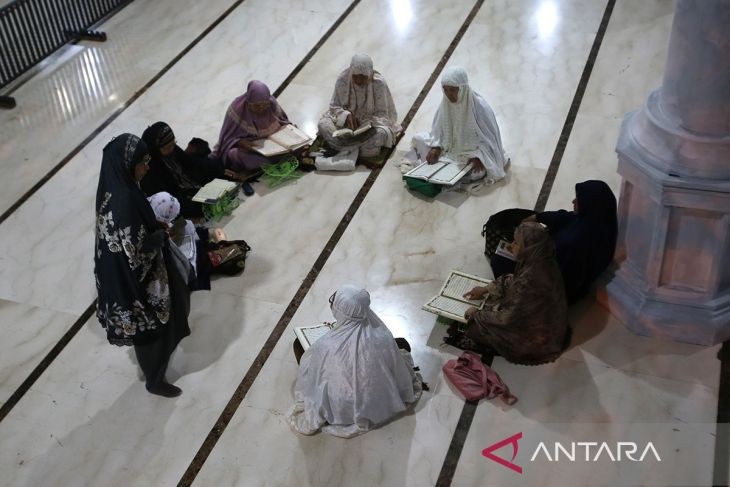 FOTO - Tadarus Al Quran bulan Ramadhan