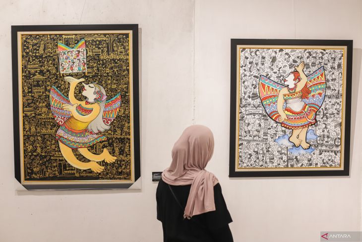 Pameran lukisan damar kurung di Gresik