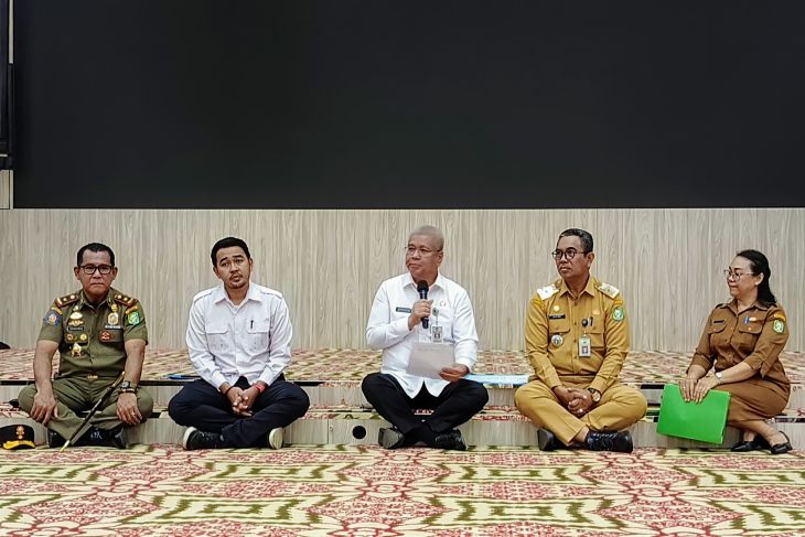 Aksi penolakan penundaan pengangkatan CASN di Pontianak