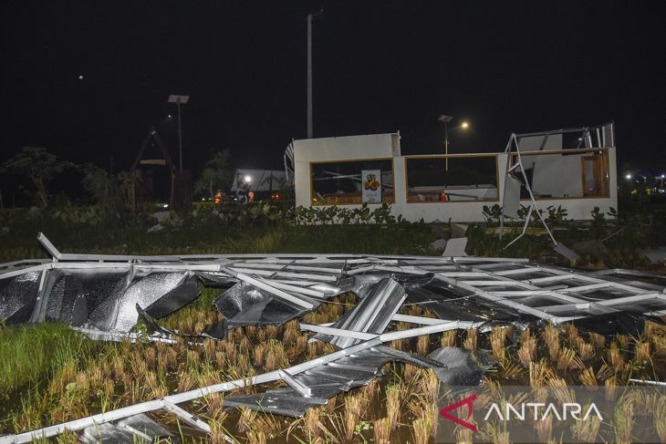 Dampak cuaca ekstrem di Tasikmalaya