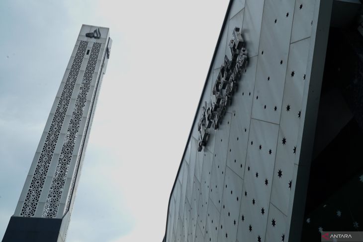 Masjid modern Al Fattah Tulungagung