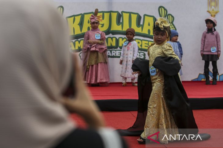 Peragaan busana Muslim untuk anak-anak