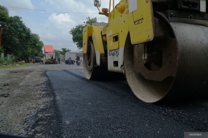 Perbaikan jalan rusak di jalur mudik Tulungagung