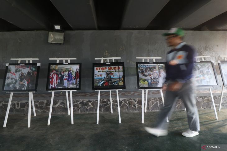 Pameran foto mengenang pandemi Covid-19