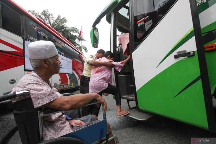Mudik gratis BUMN 2025 di Surabaya
