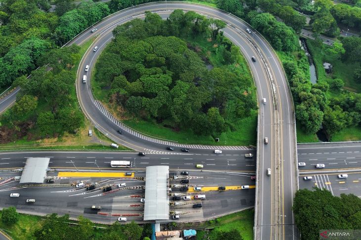 Arus mudik H-2 di Jalan Tol Sidoarjo