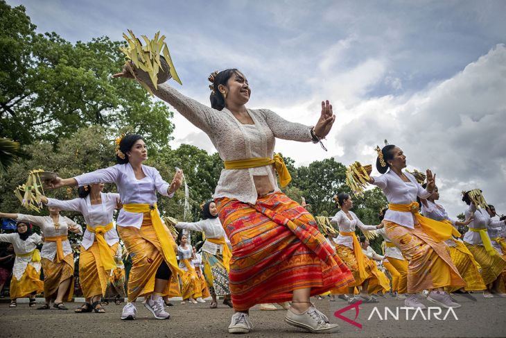Pawai budaya ogoh-ogoh di Kota Cimahi