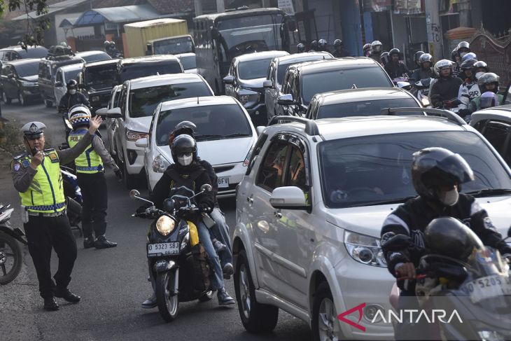 Pemberlakukan sistem satu arah di jalur mudik Selatan