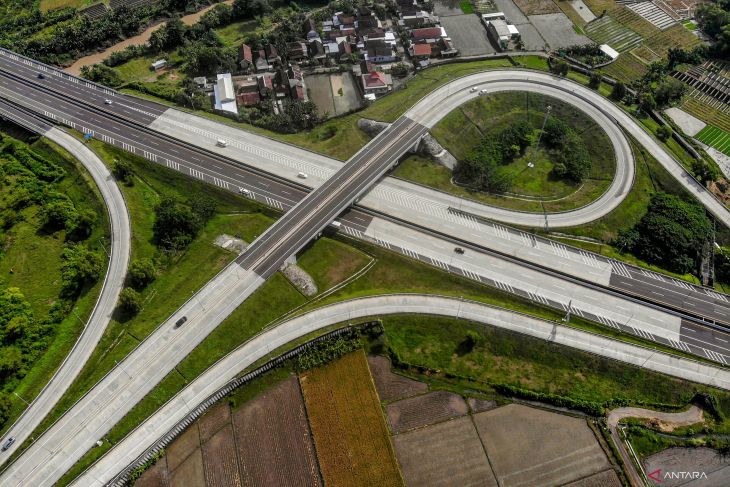 Arus mudik H-1 di Jalan Tol Ngawi-Kertosono