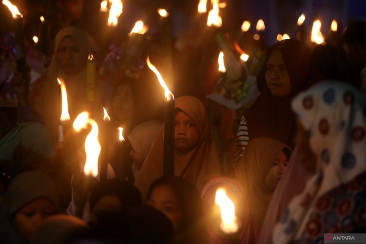 Pawai takbir keliling di Surabaya