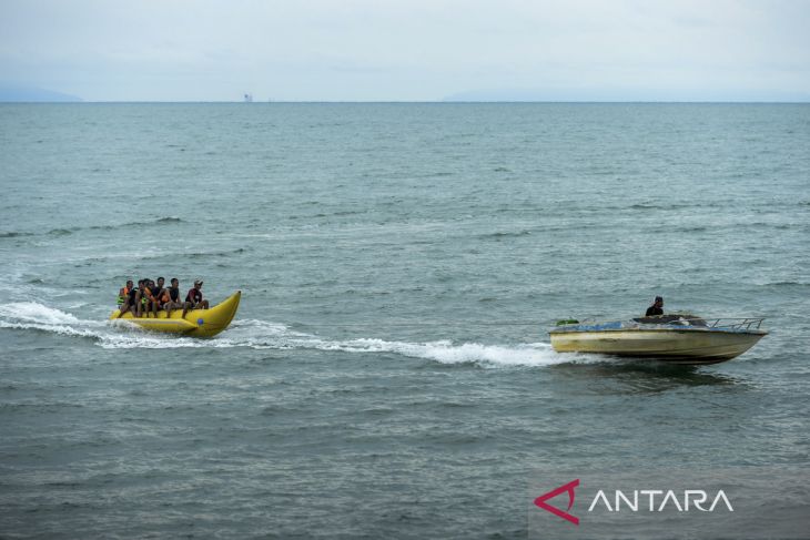 Libur Lebaran di wisata Pantai Anyer