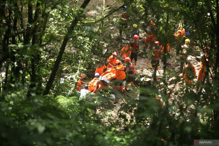 Longsor di Pacet Mojokerto