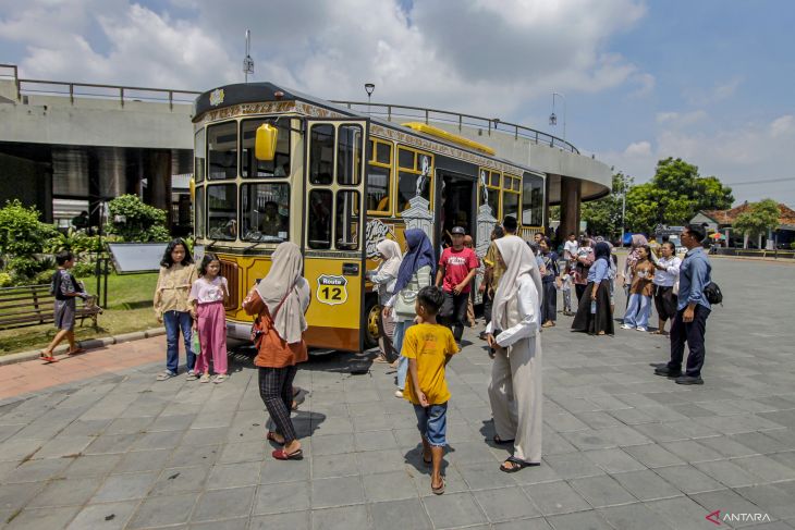 Wisata gratis keliling kota saat libur Lebaran di Tuban