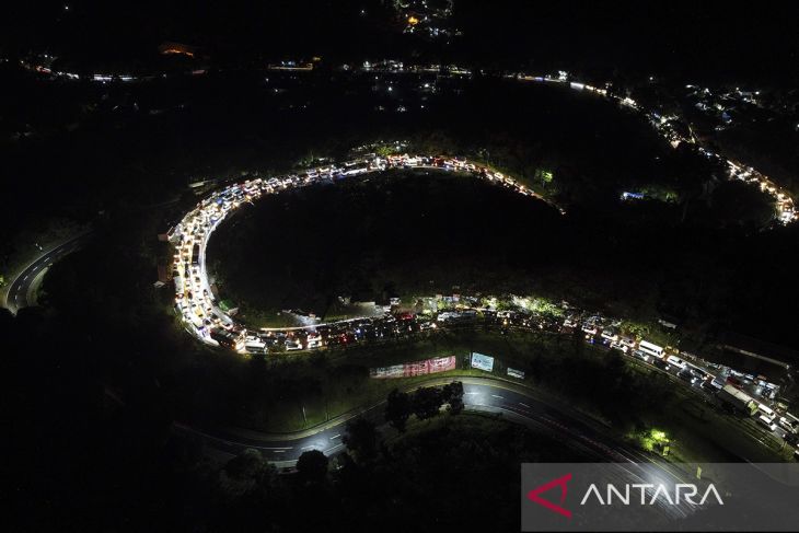 Arus balik H+3 Lebaran di Lingkar Gentong