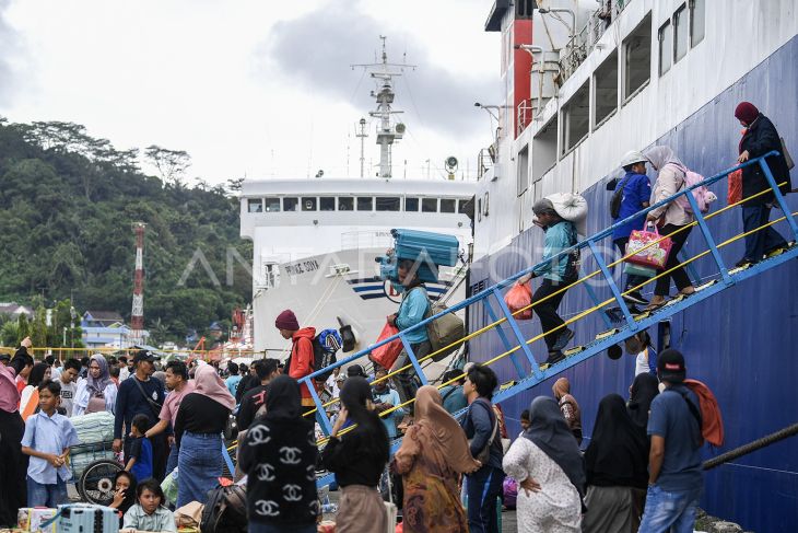 Puncak arus balik Lebaran di Pelabuhan Samarinda