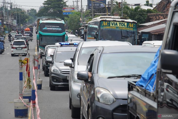 Puncak arus balik arteri Jombang