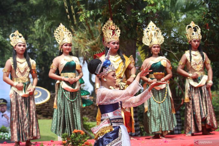 Upacara Manusuk Sima HUT Nganjuk