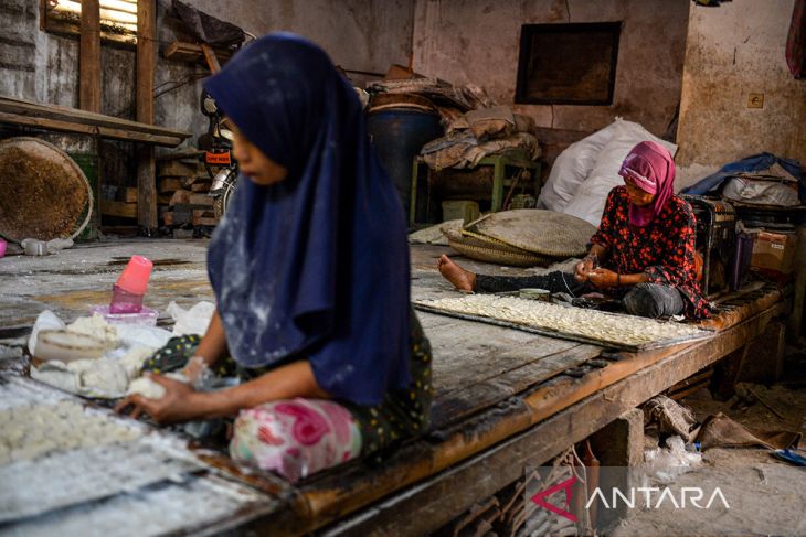 Target debitur baru tahun 2025