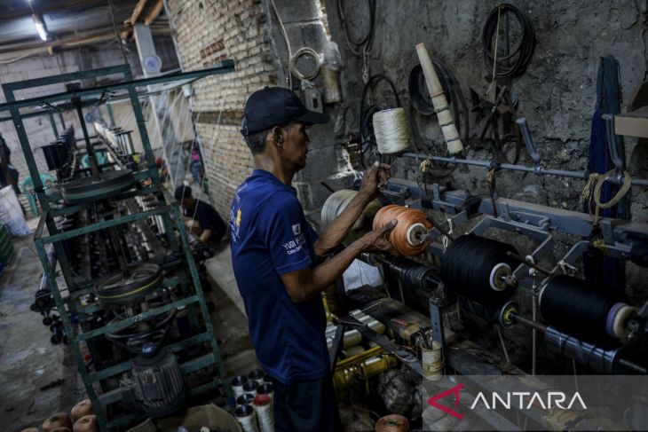 Produksi benang rajut di Tangerang